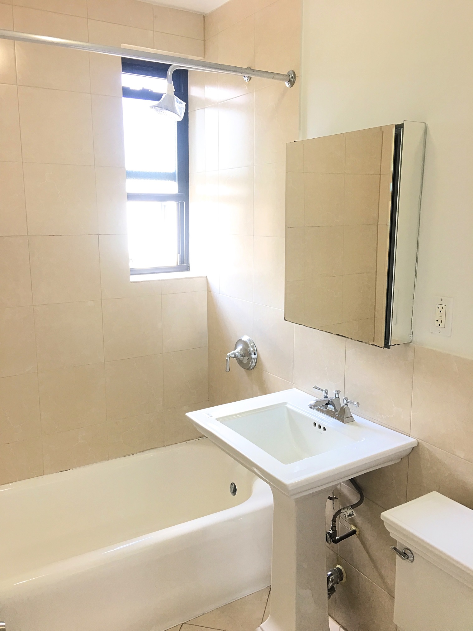 30-49 Crescent Street, Unit H4D1 Queens, NY 11102 - Photo 5 of 7