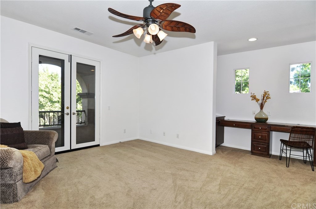 58 Shadowplay Irvine, CA 92620 - Photo 13 of 18