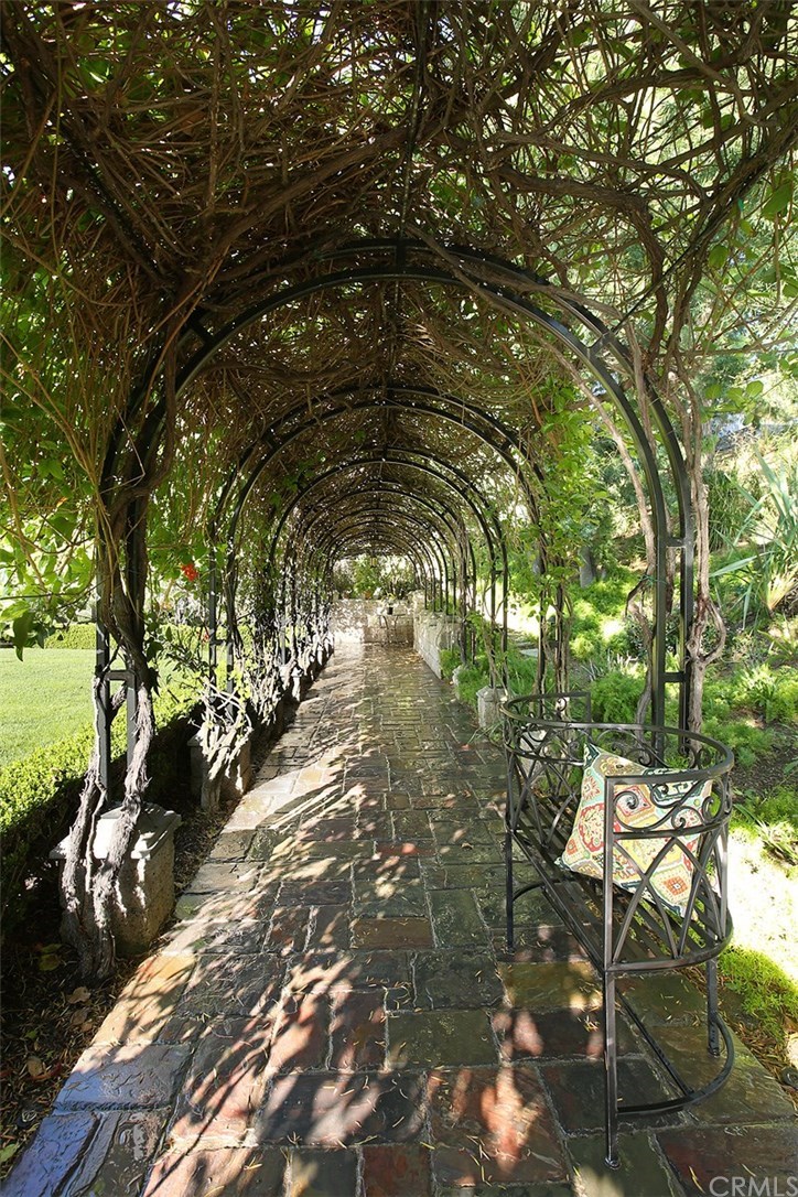 1622 Kensing Lane North Tustin, CA 92705 - Photo 33 of 40