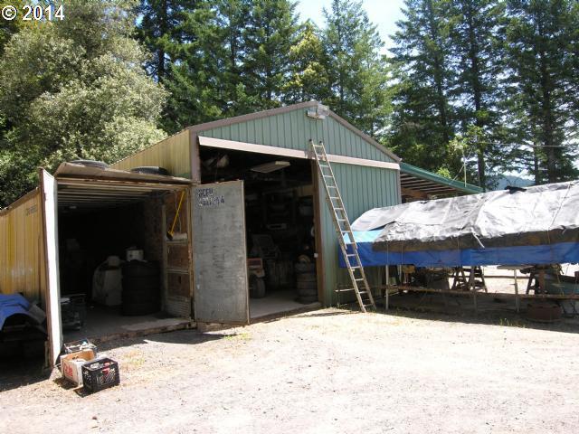 3890 Sundown Road Agness, OR 97406 - Photo 6 of 6