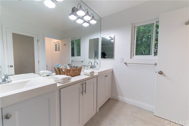 $1,799,999 | 397 La Perle Lane, Costa Mesa, CA 92627