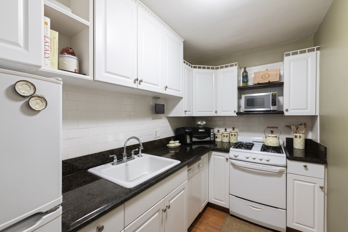 201 East 28th Street, Unit 14M Manhattan, NY 10016 - Photo 5 of 8