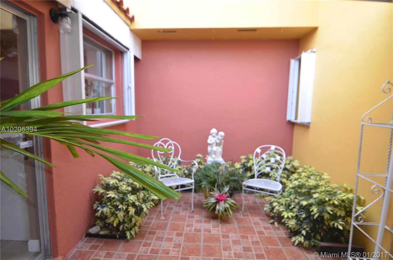 11570 Southwest 83rd Terrace Miami, FL 33173 - Photo 34 of 35