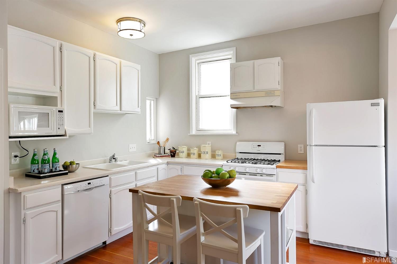 182 Flood Avenue San Francisco, CA 94131 - Photo 11 of 33