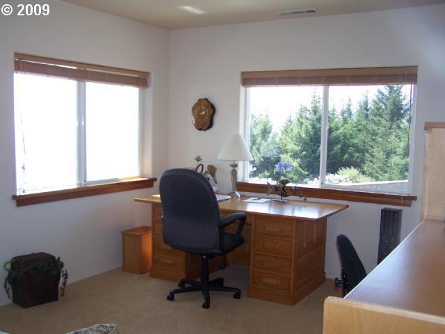 95445 West Huckleberry Ridge Road Brookings, OR 97415 - Photo 8 of 16 Gallery Image 8