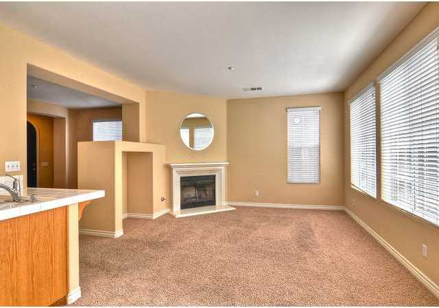 624 Beach Street Encinitas, CA 92024 - Photo 4 of 24 Gallery Image 4
