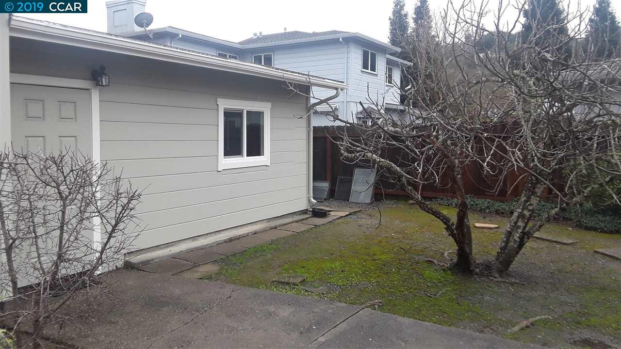 943 Mountain View Drive, Unit B Lafayette, CA 94549 - Photo 5 of 5