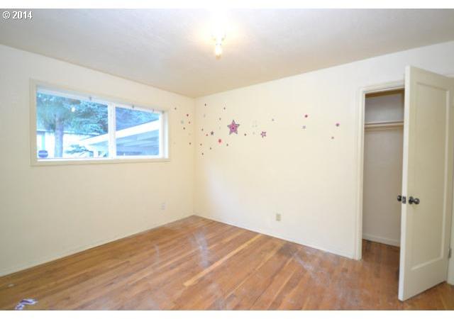 12004 Southeast Foster Road Portland, OR 97266 - Photo 14 of 16