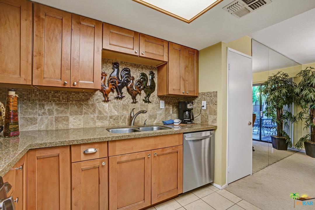 200 East Racquet Club Road, Unit 43 Palm Springs, CA 92262 - Photo 12 of 34 Gallery Image 12