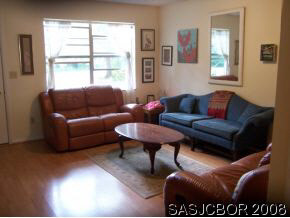 3485 Putnam Road St. Augustine, FL 32086 - Photo 2 of 10 Bright Living Room