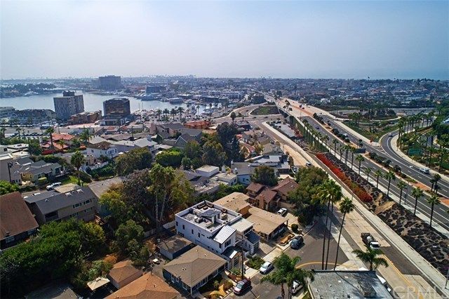 $1,489,000 | 242 Catalina Drive, Newport Beach, CA 92663