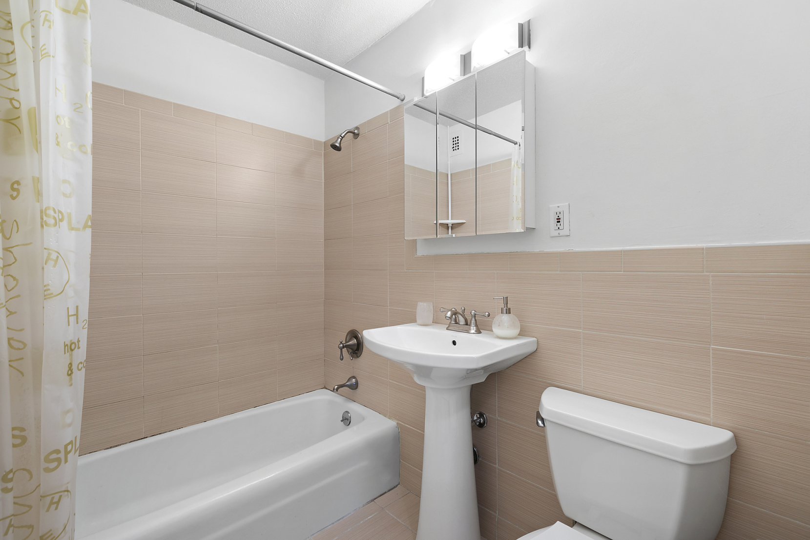 1601 3rd Avenue, Unit 10D Manhattan, NY 10128 - Photo 4 of 6