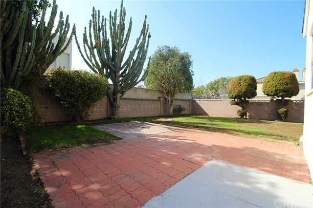 14101 1/2 Anderson Place Paramount, CA 90723 - Photo 25 of 33