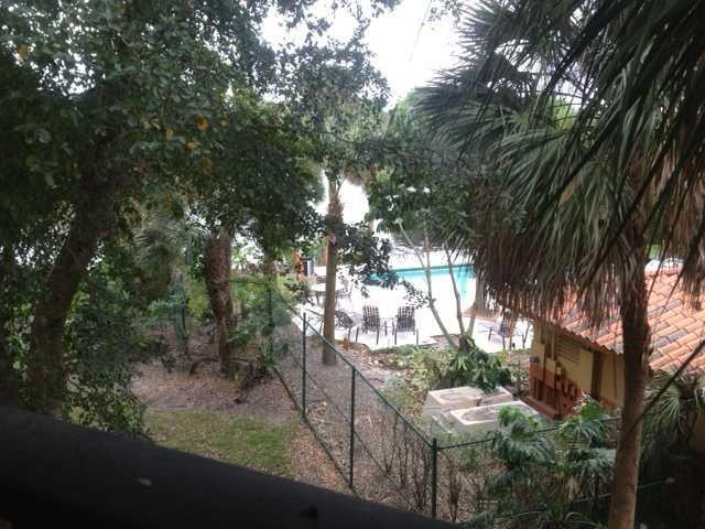 Jacaranda Plantation, FL 33324 - Photo 6 of 14