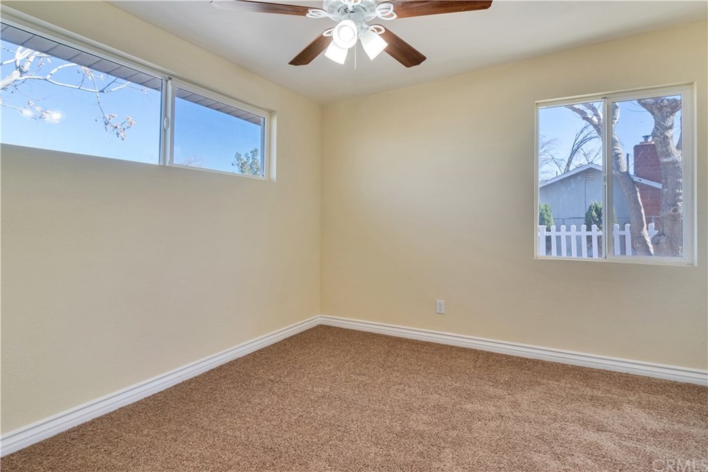 15943 Pine Street Hesperia, CA 92345 - Photo 15 of 21