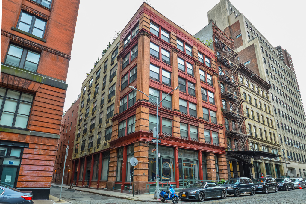 10 Jay St, Manhattan, NY 10013 - Photo 1 of 3