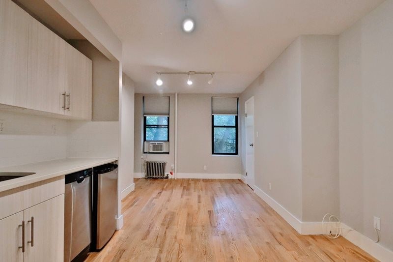122 East 7th Street, Unit 2RE Manhattan, NY 10009 - Photo 3 of 9