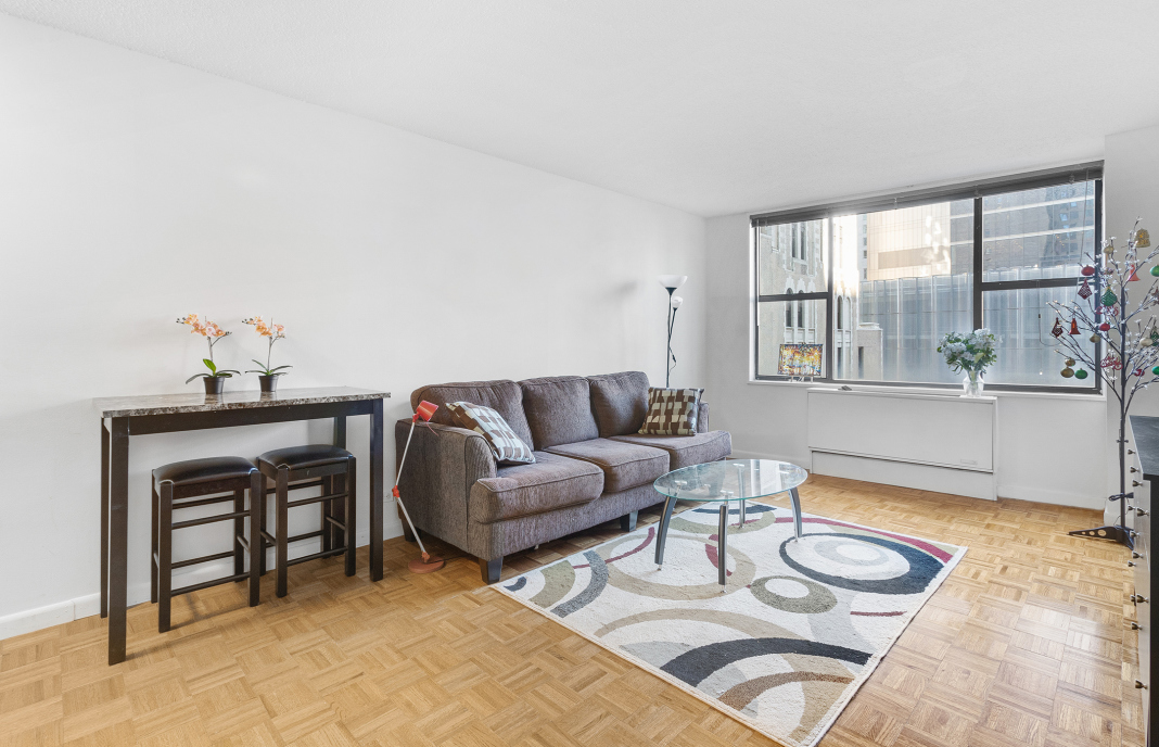 211 West 56th Street, Unit 12C Manhattan, NY 10019 - Photo 2 of 6