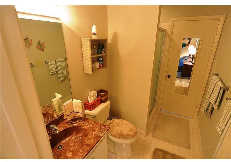 Emerald Hills Hollywood, FL 33021 - Photo 14 of 30