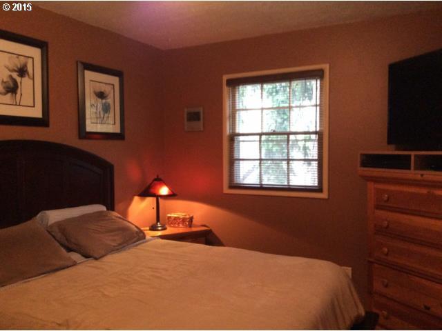 11750 Southwest Cheshire Road Beaverton, OR 97008 - Photo 7 of 16 Gallery Image 7