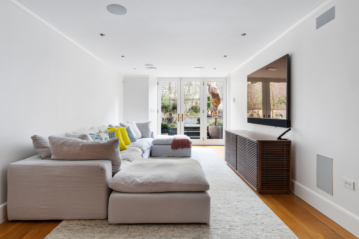 552 1st Street Brooklyn, NY 11215 - Photo 28 of 33