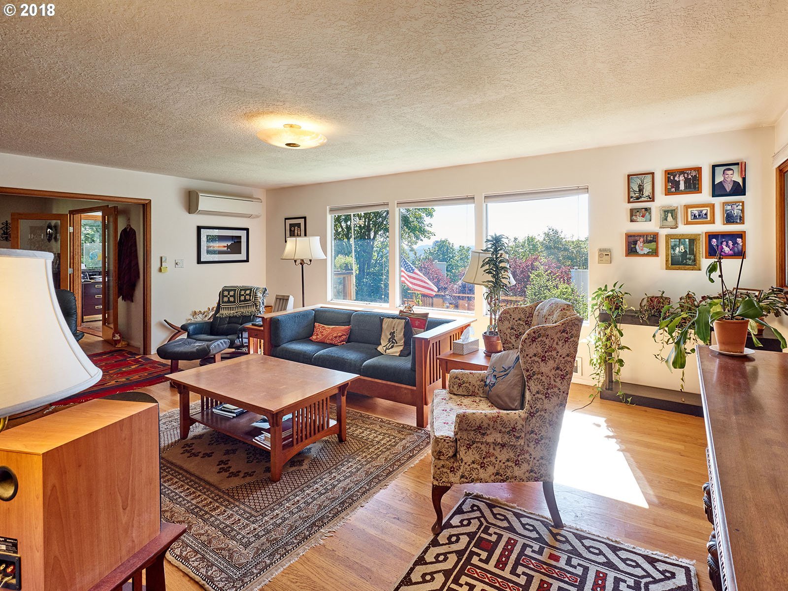 3855 Southwest Condor Avenue Portland, OR 97239 - Photo 11 of 31 Gallery Image 11