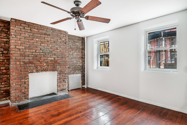 262 Berry Street, Unit GARDEN Brooklyn, NY 11249 - Photo 2 of 5