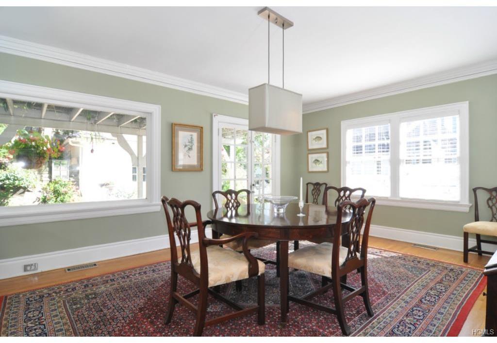 10 Ellison Avenue Bronxville, NY 10708 - Photo 12 of 25