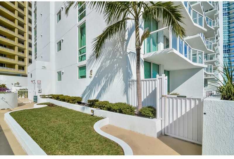 218 Southeast 14th Street, Unit 807 Miami, FL 33131 - Photo 27 of 35