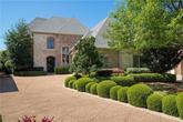 $945,000 | 5023 Oak Knoll Ln | Starwood