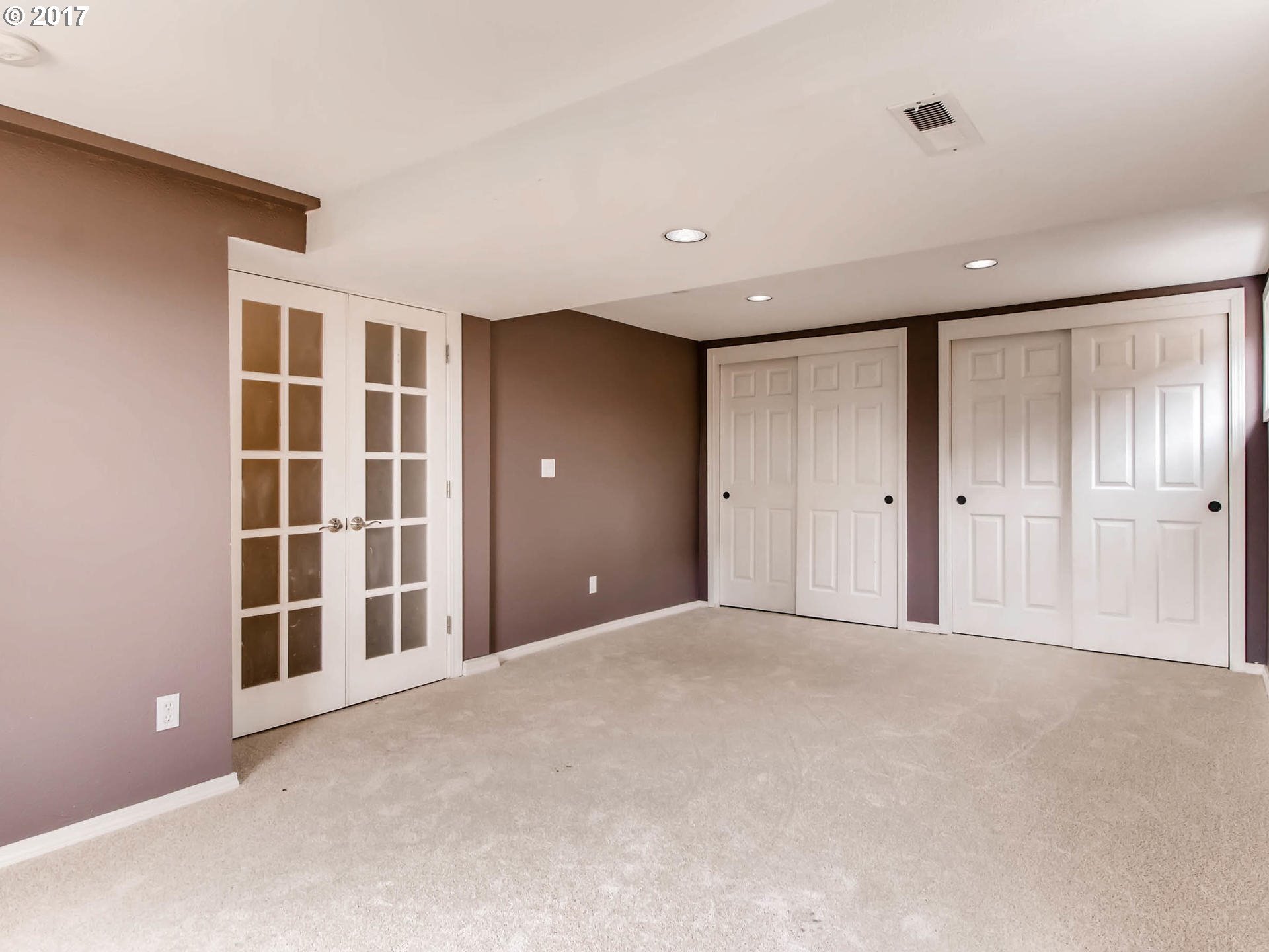 945 Southwest Troy Street Portland, OR 97219 - Photo 14 of 24 Gallery Image 14