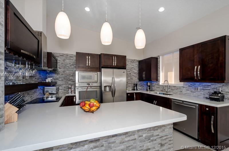 15962 Southwest 62nd Street Miami, FL 33193 - Photo 7 of 33