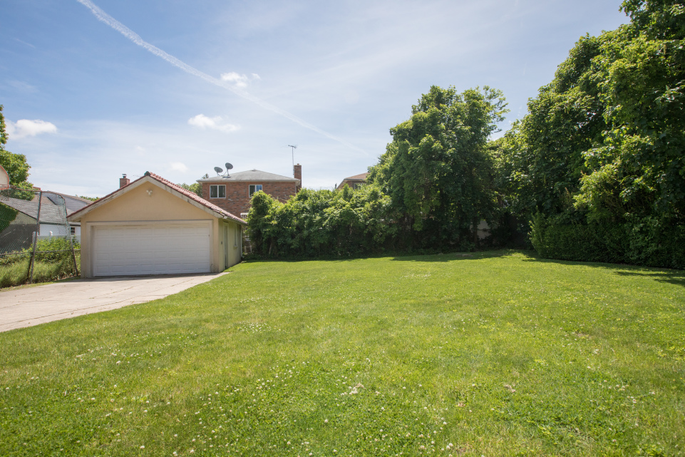 160-18 Powells Cove Boulevard, Unit MANSION Queens, NY 11357 - Photo 22 of 23