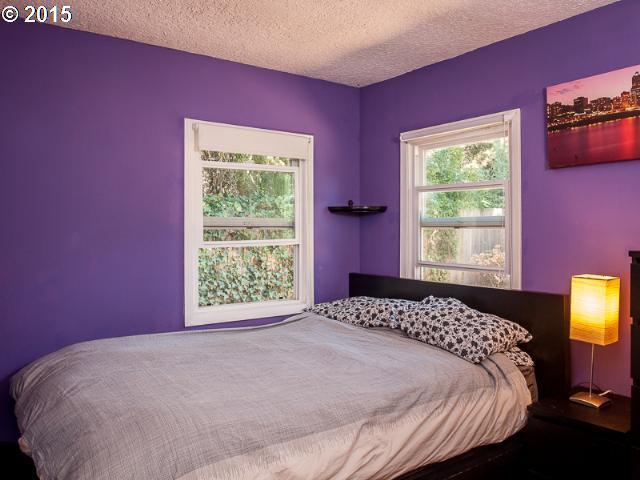 3813 Southwest Huber Street Portland, OR 97219 - Photo 2 of 16 Gallery Image 2