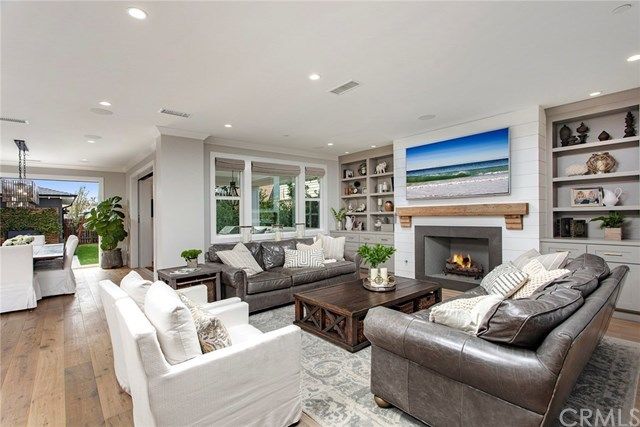 $2,575,000 | 291 Walnut Street, Costa Mesa, CA 92627