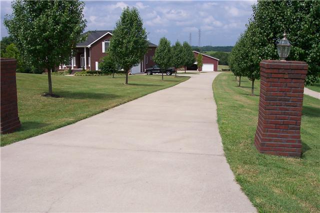 1700 Berea Church Road Lebanon, TN 37087 - Photo 10 of 30 DRIVEWAY TO TURN AROUND & GO TO WORKSHOP - IRRIGATION