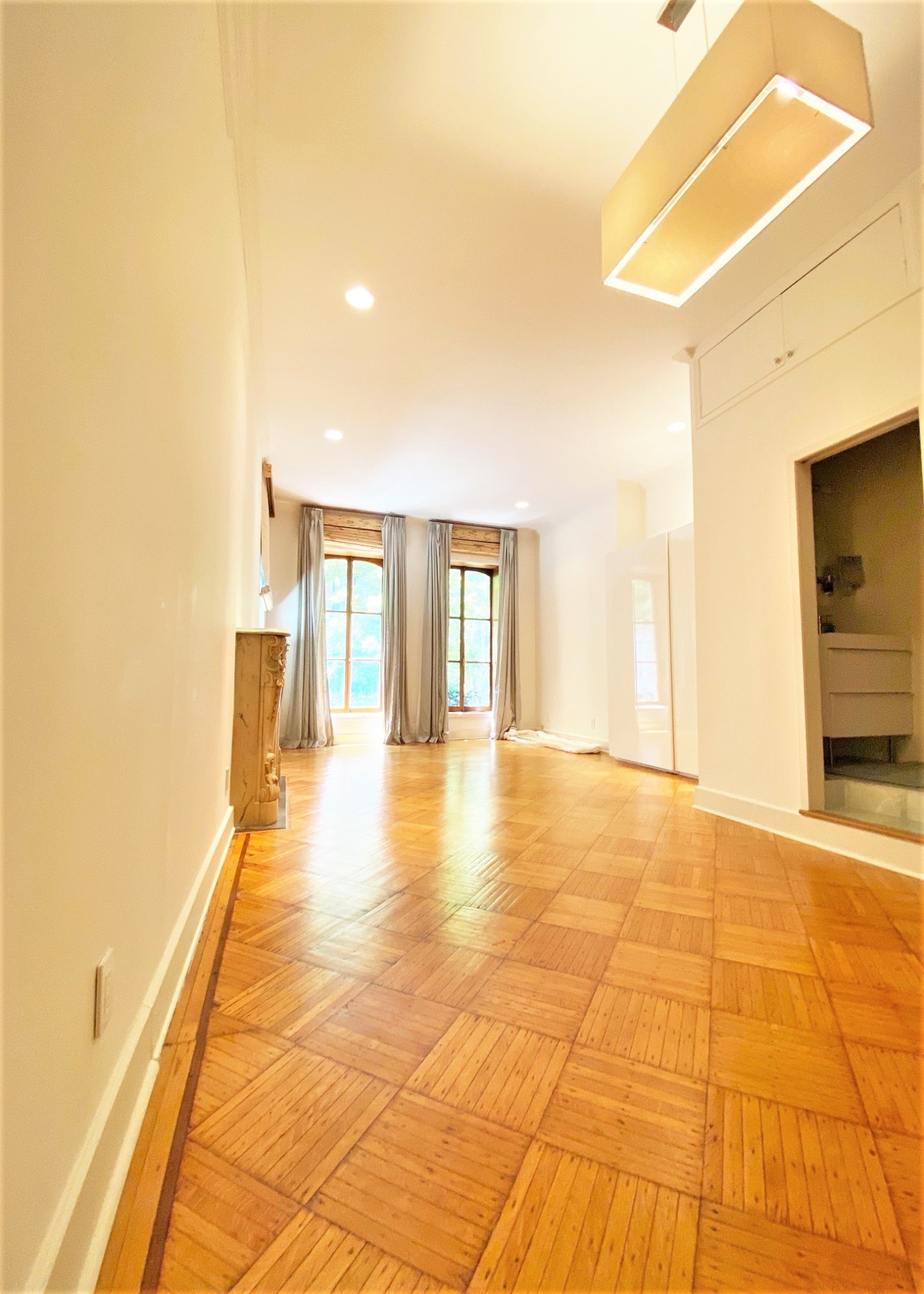 49 East 63rd Street, Unit 3F Manhattan, NY 10065 - Photo 3 of 9