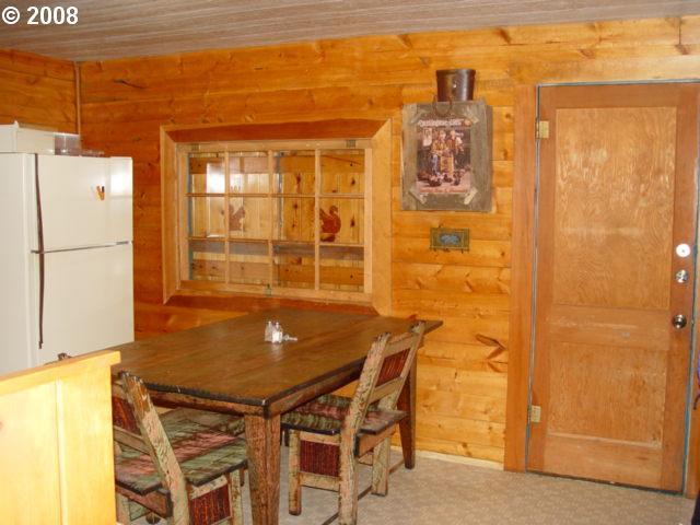 25374 Crescent Lake Road, Unit 72 Crescent Lake, OR 97733 - Photo 9 of 10 Gallery Image 9
