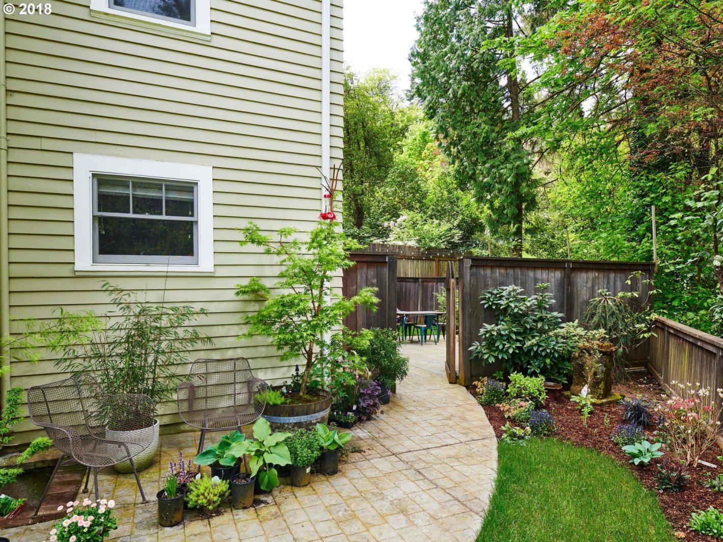 2798 Southwest Old Orchard Road Portland, OR 97201 - Photo 3 of 31