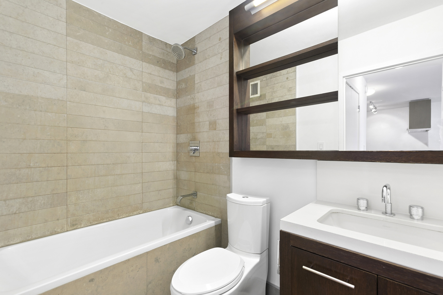 225 Rector Place, Unit 5D Manhattan, NY 10280 - Photo 5 of 12