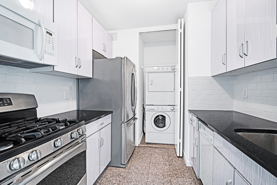 201 West 72nd Street, Unit 12C Manhattan, NY 10023 - Photo 6 of 6