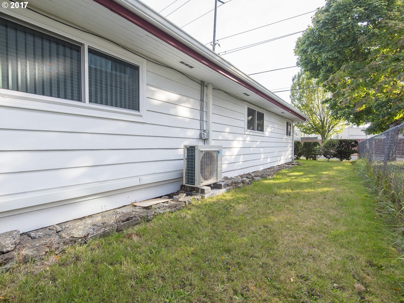 11620 Southwest 7th Street Beaverton, OR 97005 - Photo 11 of 18 Gallery Image 11