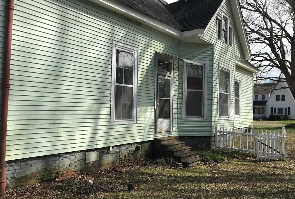 604 Neely Street Bolivar, TN 38008 - Photo 4 of 23