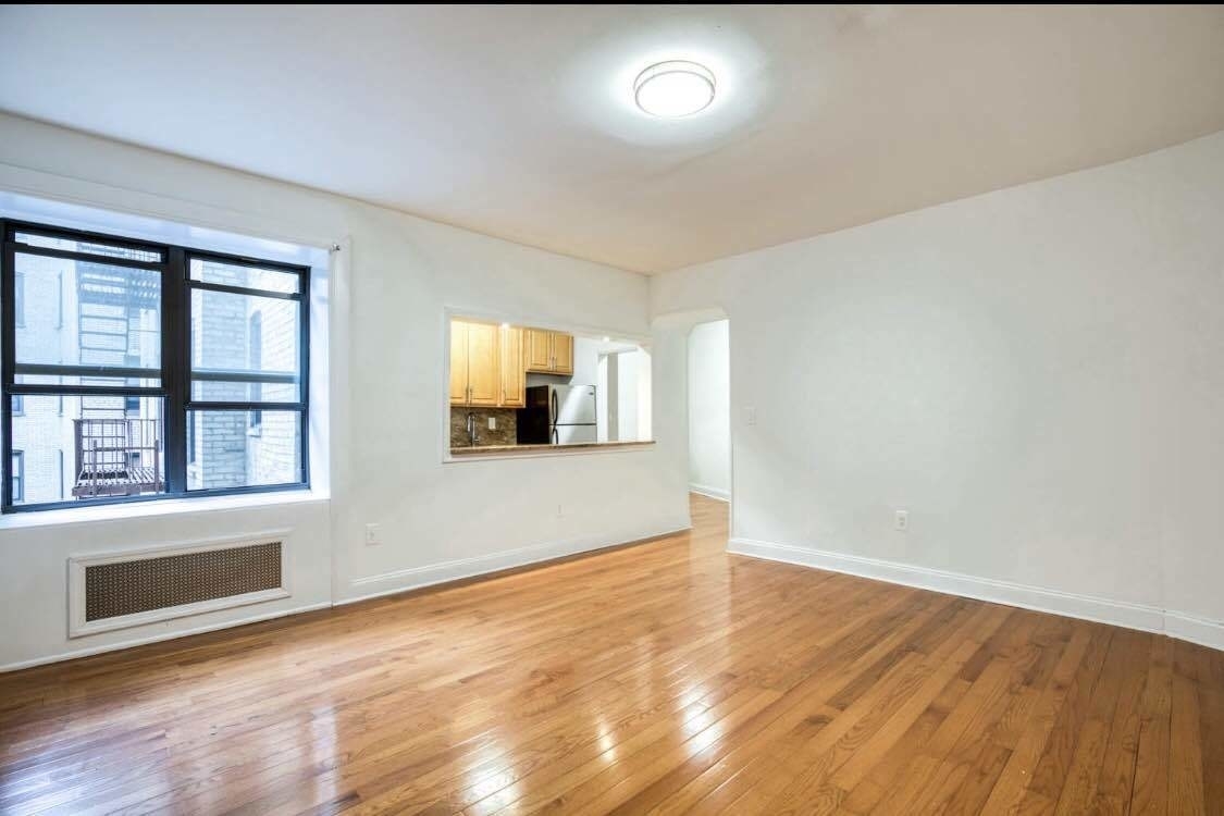 1035 Washington Avenue, Unit 3H Brooklyn, NY 11225 - Photo 3 of 7
