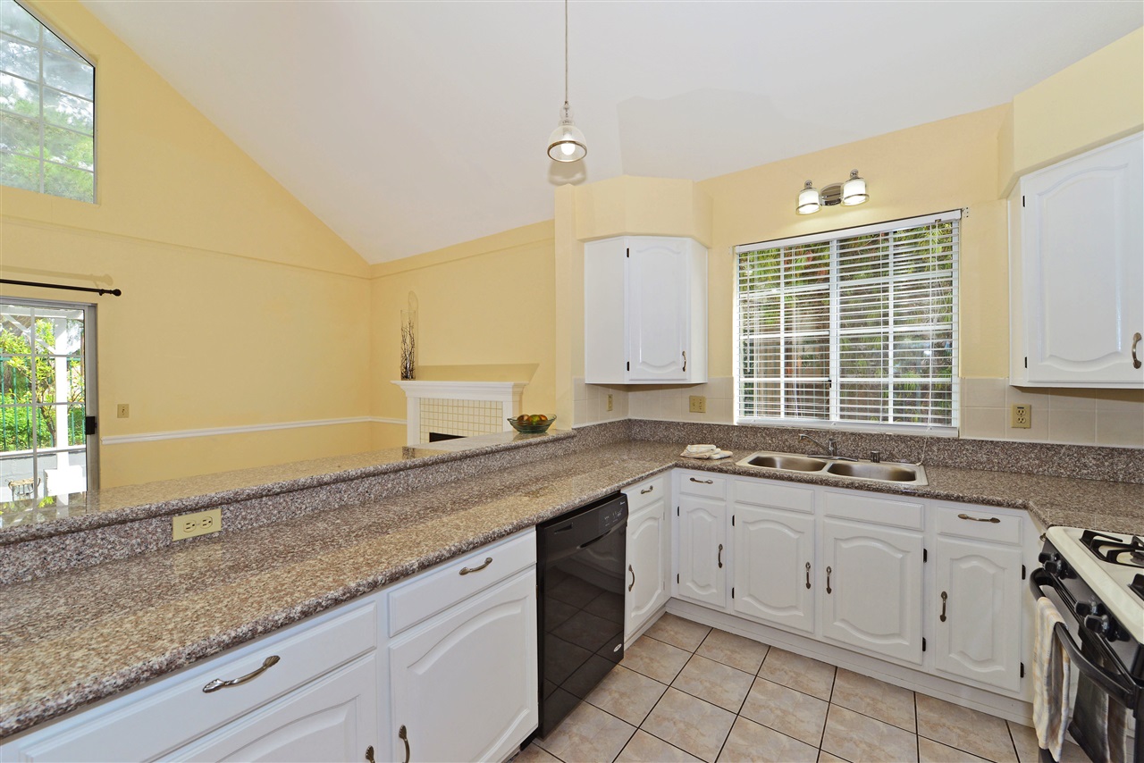 947 Rose Arbor Drive San Marcos, CA 92078 - Photo 7 of 19