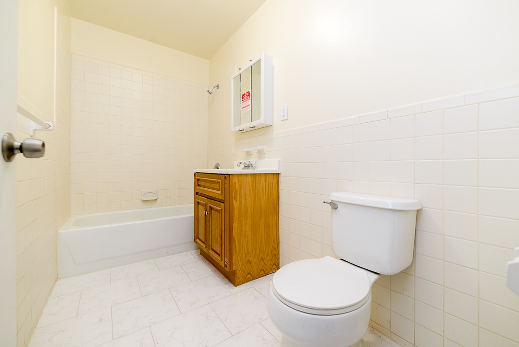 272 Willoughby Avenue, Unit 2L Brooklyn, NY 11205 - Photo 9 of 10