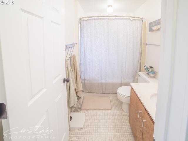 12896 Southwest 5th Street Beaverton, OR 97005 - Photo 12 of 16 Gallery Image 12