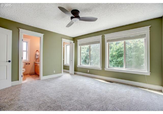 11748 Southwest Swendon Loop Tigard, OR 97223 - Photo 8 of 16 Gallery Image 8