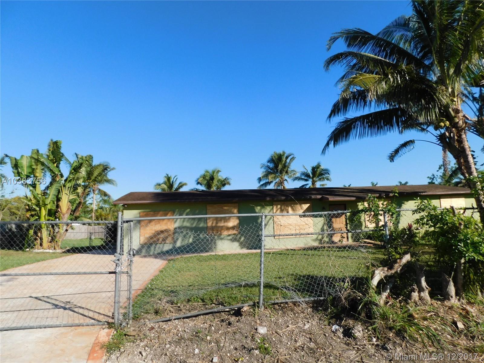 16301 Southwest 294th Street Homestead, FL 33033 - Photo 4 of 36