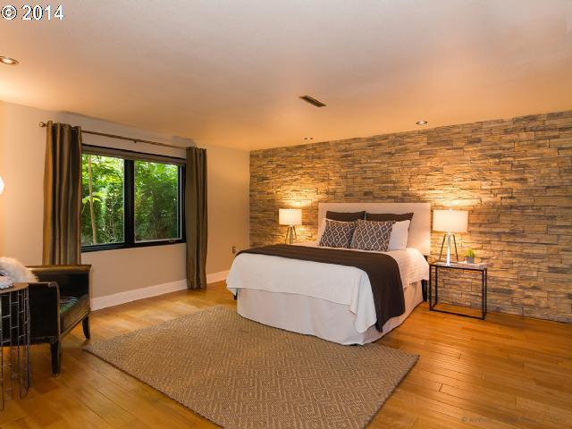 3040 Southwest Scholls Ferry Road Portland, OR 97221 - Photo 9 of 15 Gallery Image 9